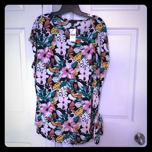 NWT BRIGHT Floral Blouse from Lane Bryant!